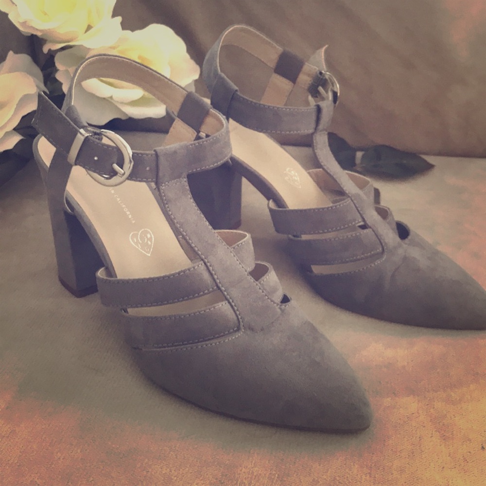 Gray strapped heals